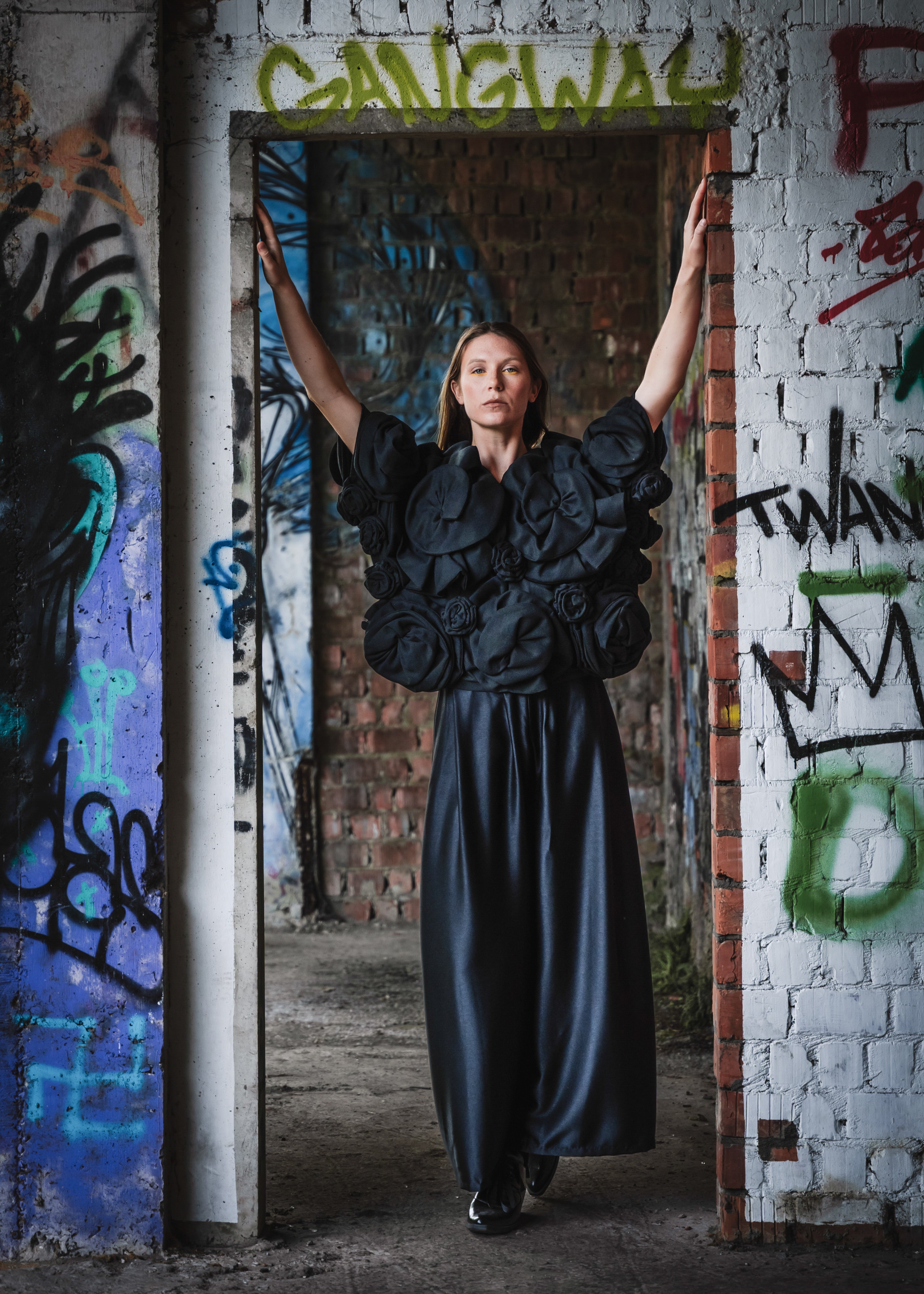 3D Floral Blouse and Pantacourt Pants Set