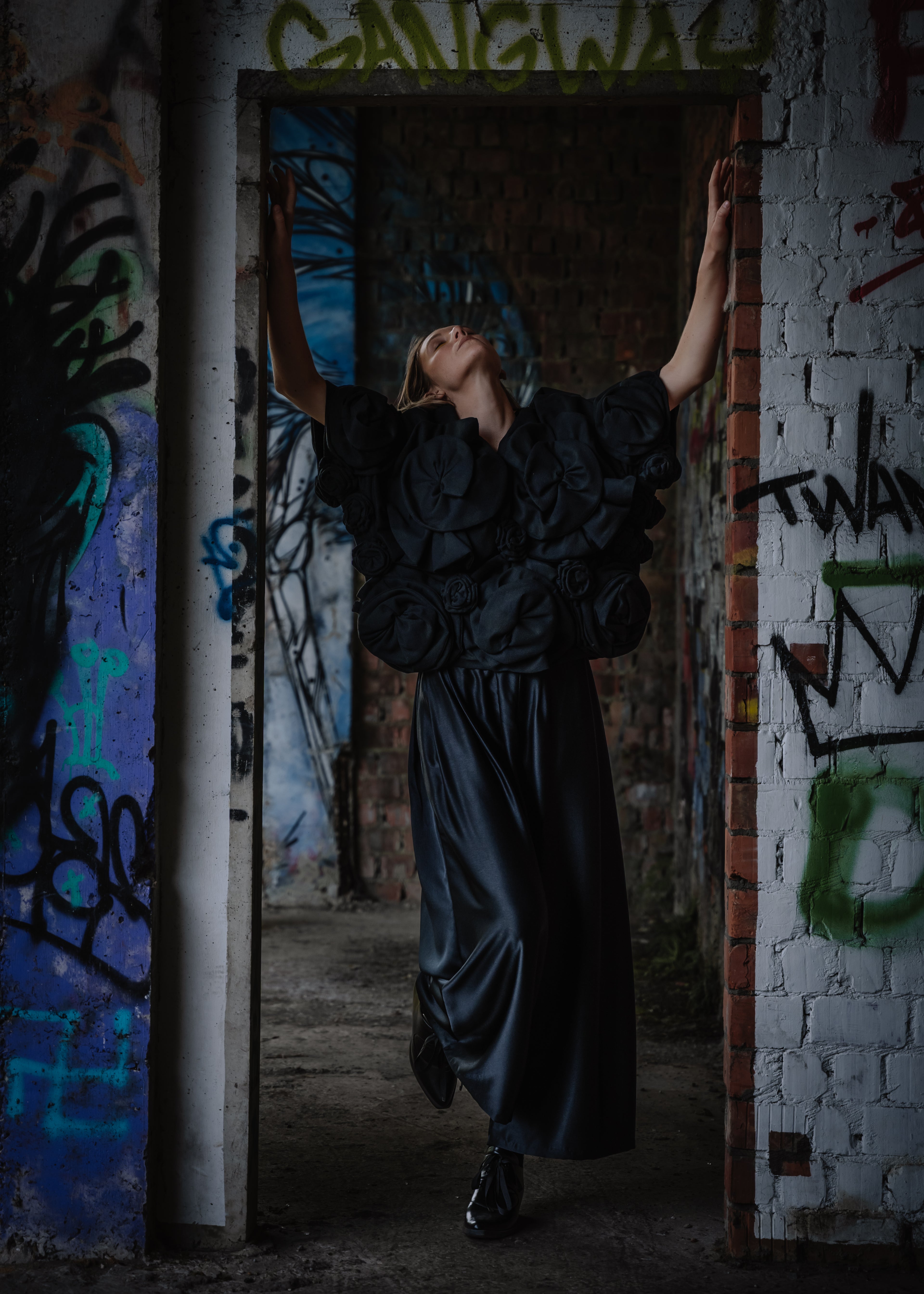 3D Floral Blouse and Pantacourt Pants Set